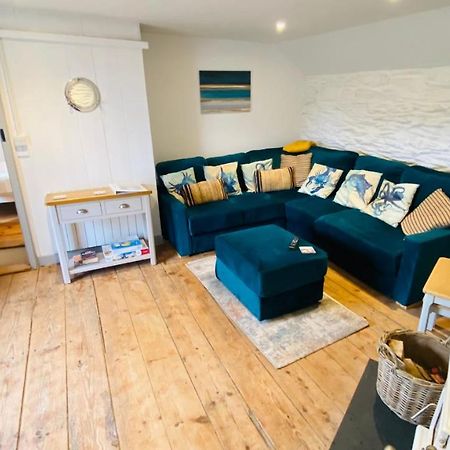 Spindrift Is A Beautiful Newly Refurbished Three Bedroom Private Family House Located On The Old Harbour And The Coastal Path In The Heart Of Beautiful Polperro Zewnętrze zdjęcie