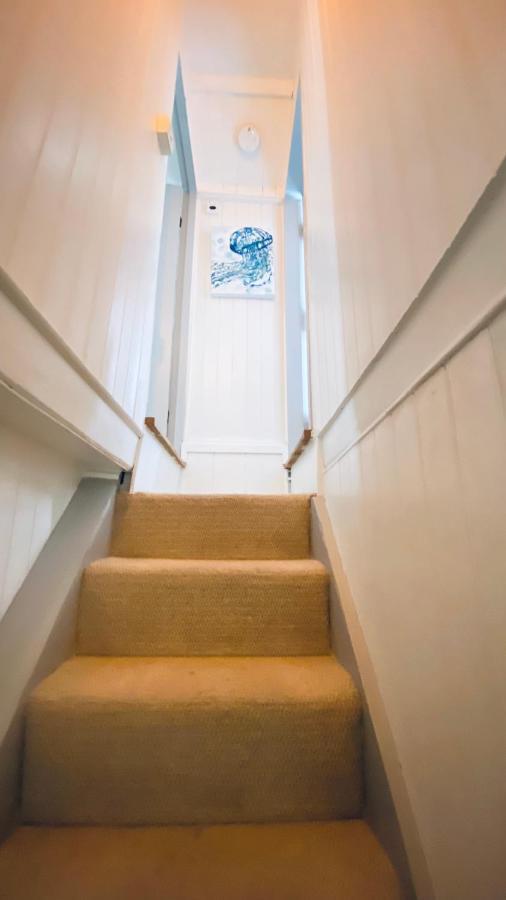 Spindrift Is A Beautiful Newly Refurbished Three Bedroom Private Family House Located On The Old Harbour And The Coastal Path In The Heart Of Beautiful Polperro Zewnętrze zdjęcie