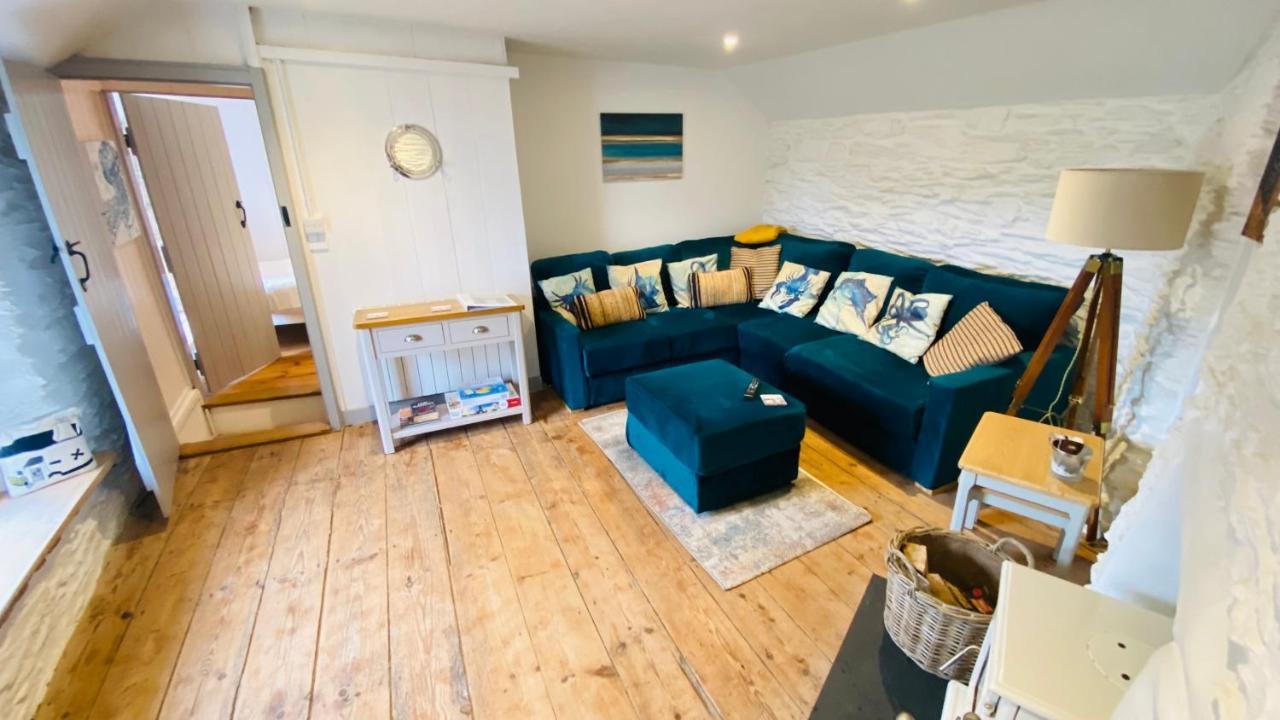 Spindrift Is A Beautiful Newly Refurbished Three Bedroom Private Family House Located On The Old Harbour And The Coastal Path In The Heart Of Beautiful Polperro Zewnętrze zdjęcie