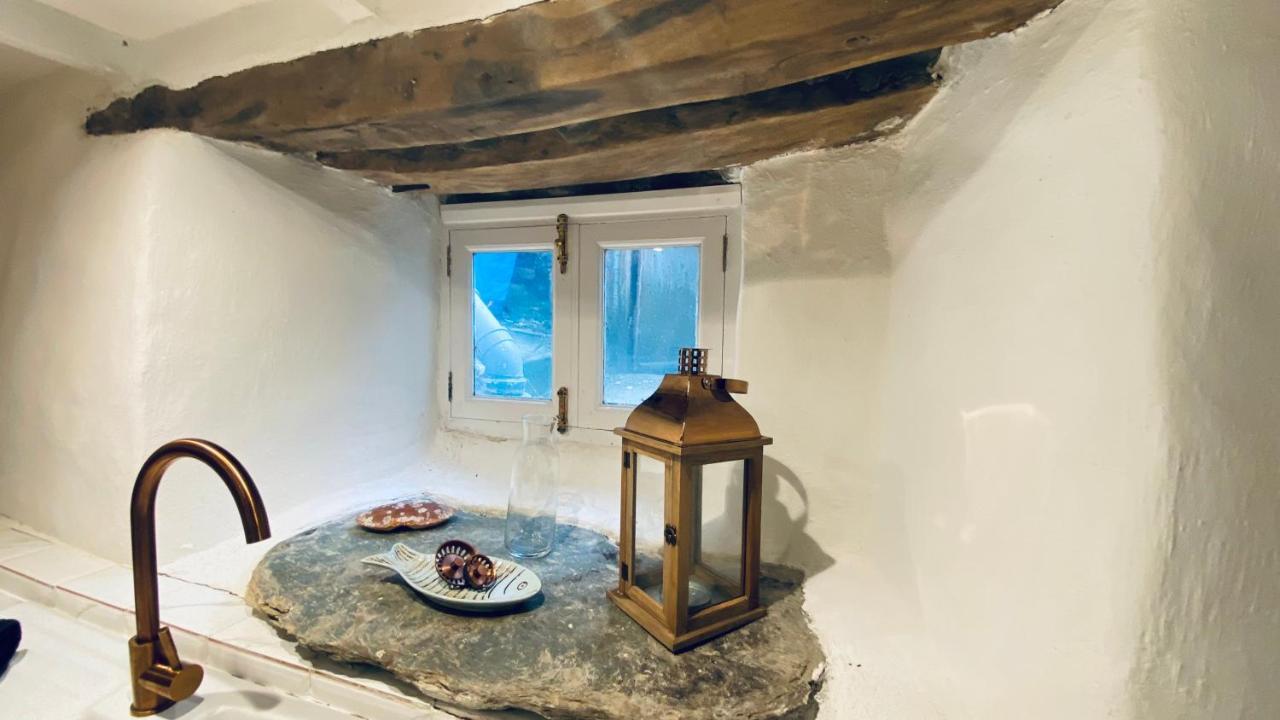 Spindrift Is A Beautiful Newly Refurbished Three Bedroom Private Family House Located On The Old Harbour And The Coastal Path In The Heart Of Beautiful Polperro Zewnętrze zdjęcie